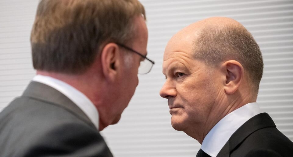 канцлера фрг олафа шольца. канцлер германии 2022 шольц. канцлер германии сейчас 2022. президент олаф шольц. шольц канцлер германии.