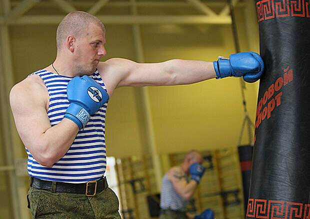 Бокс, он и в армии - Бокс!