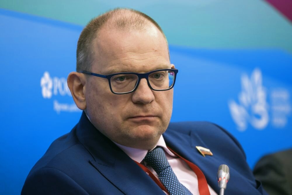 Из открытых источников в интернете. Сенатор  Константин Долгов.