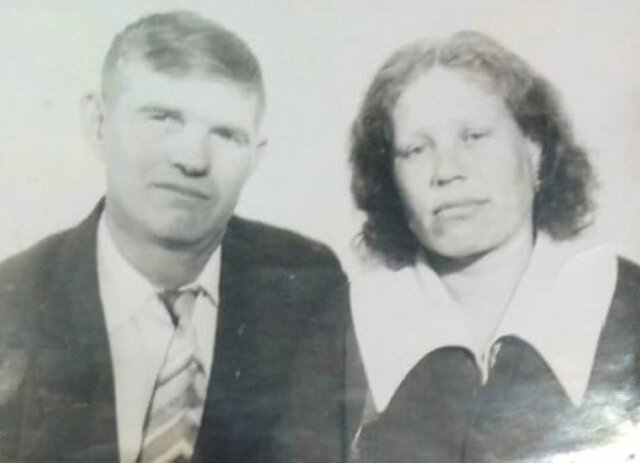    Свадьбу сыграли в 1959 году, когда Дмитрию было 19 лет, Валентине – 17