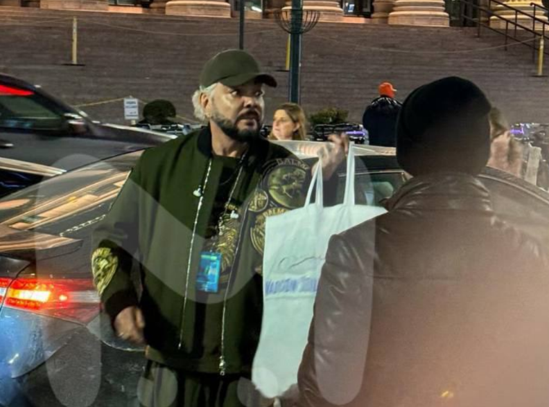 Ищите в людях хорошее плохое они. Я всегда ищу в людях хорошее плохое они. Человек который видит только плохое. Цитата познакомиться. Нткогда нтеому ге доказввай.