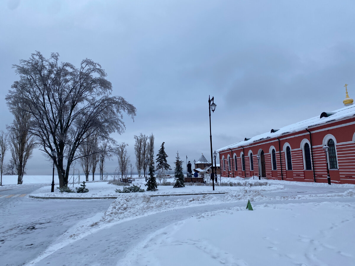 Фото автора. Большую часть моей жизни в этой части кремля даже гулять было нельзя - одни непрезентабельные заброшки  