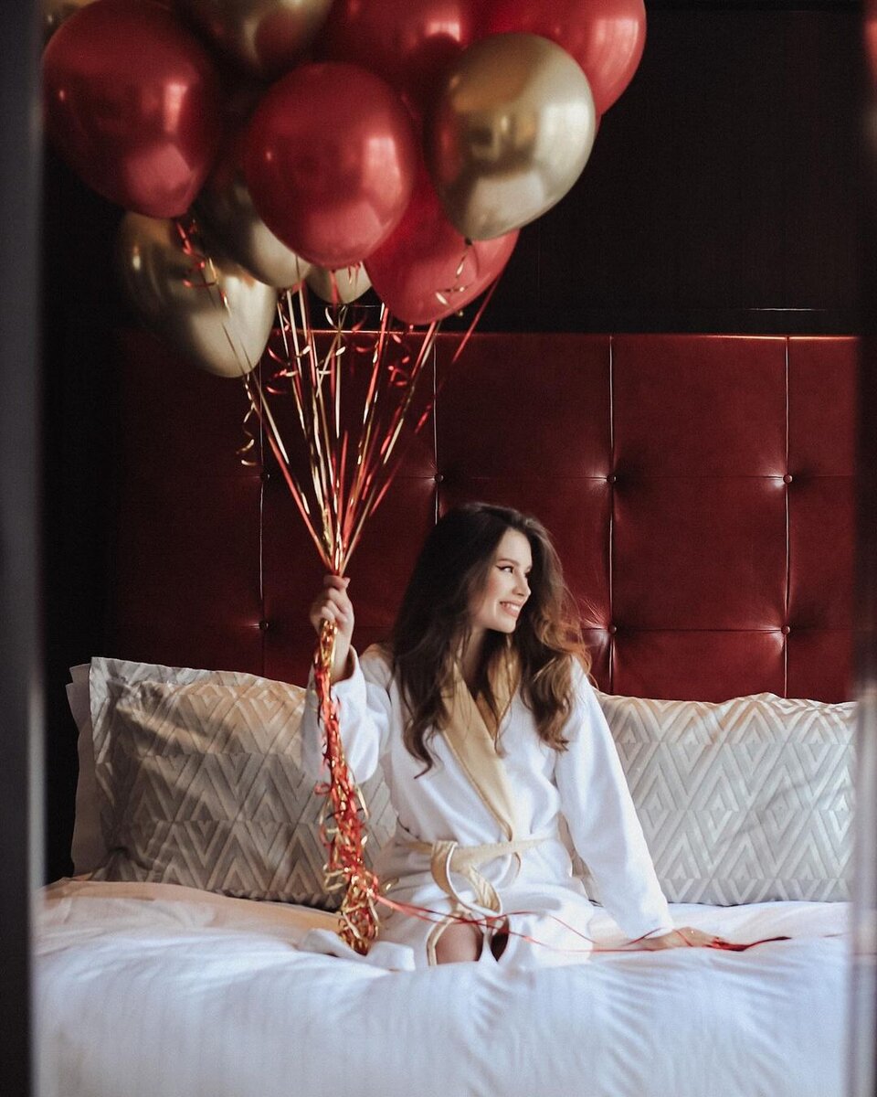 Пусть день. Нежный букет в чашке. Пусть в каждом доме будут счастье. Нежный букет в чашке. Пусть день наполнится радостью.