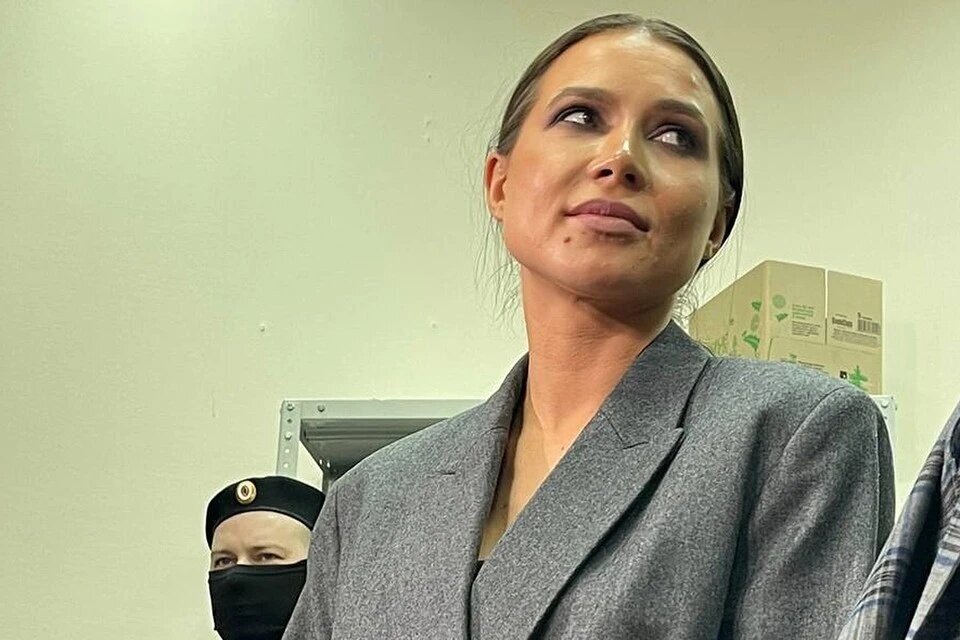 занудный мужик. глупые люди hi-fi. глупый человек. слушать глупые люди на блюде. ильченко и карцев доцент тупой.