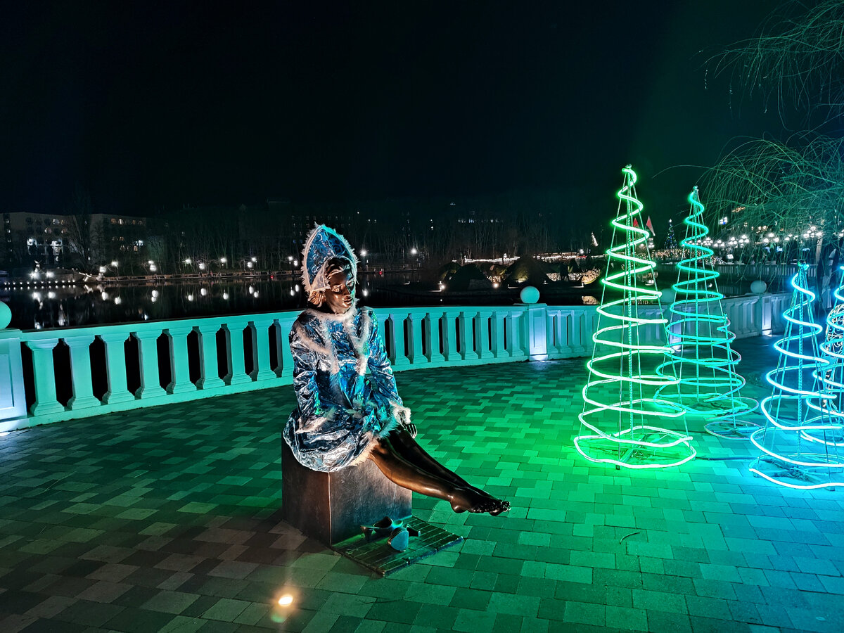 Северная македония новый год. Новый год в китае. 21 июня новый год. Праздничные парады на рождество в америке. Новогодний вечер.