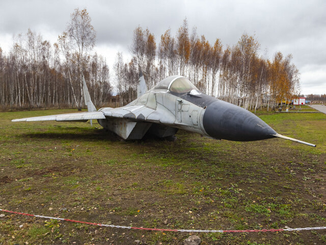 МиГ-29 борт 31 в Орешково. Осень 2023г.