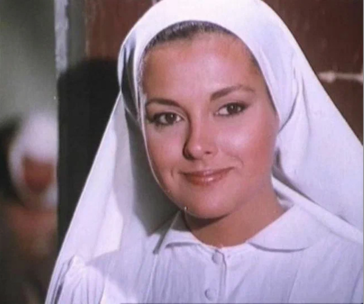 Музыка королек птичка 1986. Королёк птичка певчая 1986. Королёк птичка певчая 1986 айдан шенер. Каралйок. Королёк птичка певчая 1986.