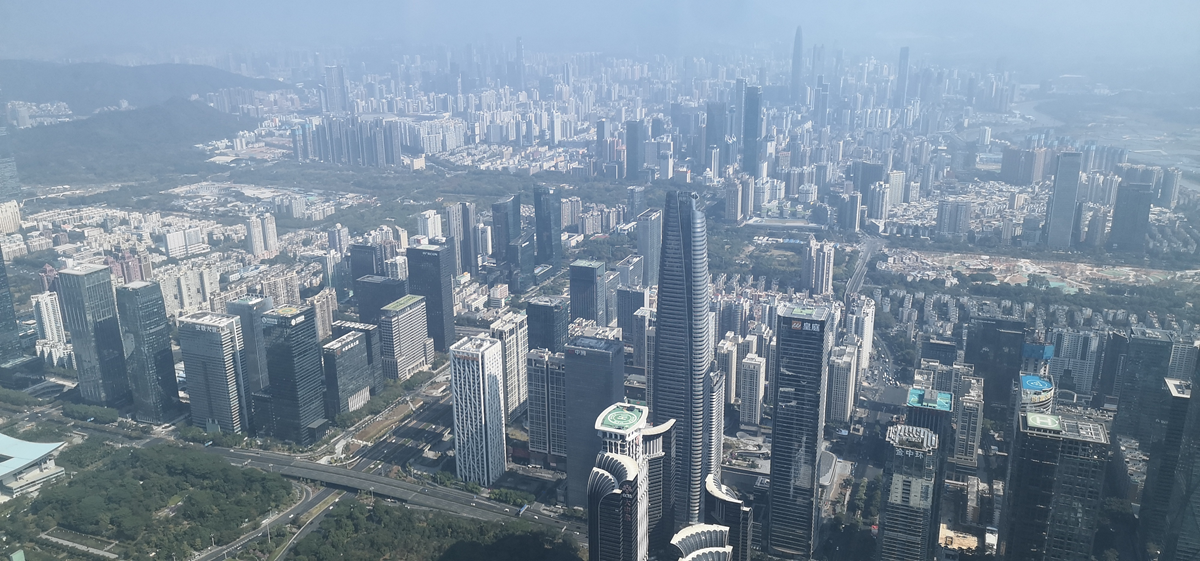 Два небоскреба. Башни петронас малайзия с мостом. Отель марриотт втц-3. Высотные дома. Крост небоскреб захи.