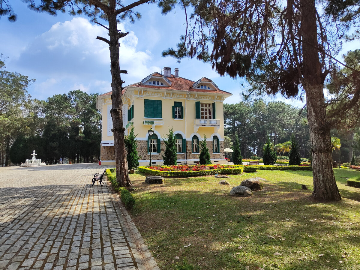 Католический священник. Кто такие еретики. Методы борьбы католической церкви против реформации. Иларион троицкий о католиках. Враг католической церкви.