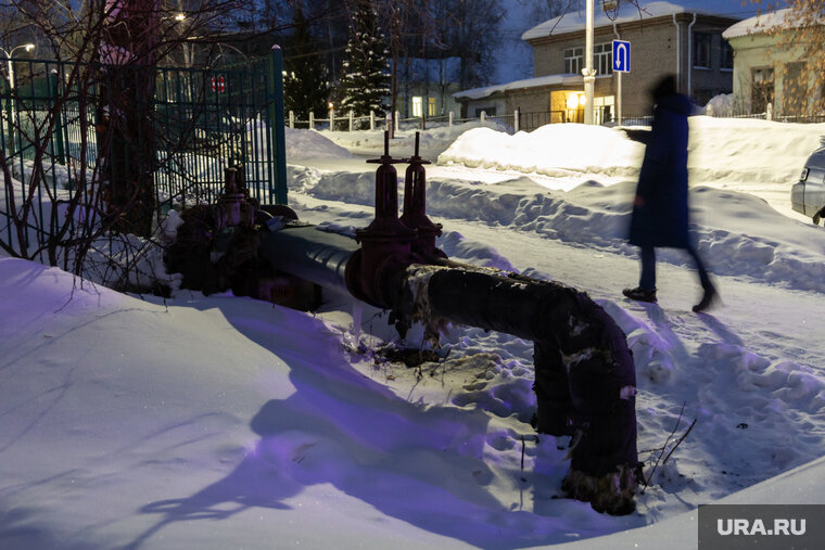 При какой температуре отменяют школу 1 класс. При какой температуре отменяют занятия в школе. При какой погоде отменяют занятия. При каком морозе отменяют занятия в школе. Актированные дни якутск.