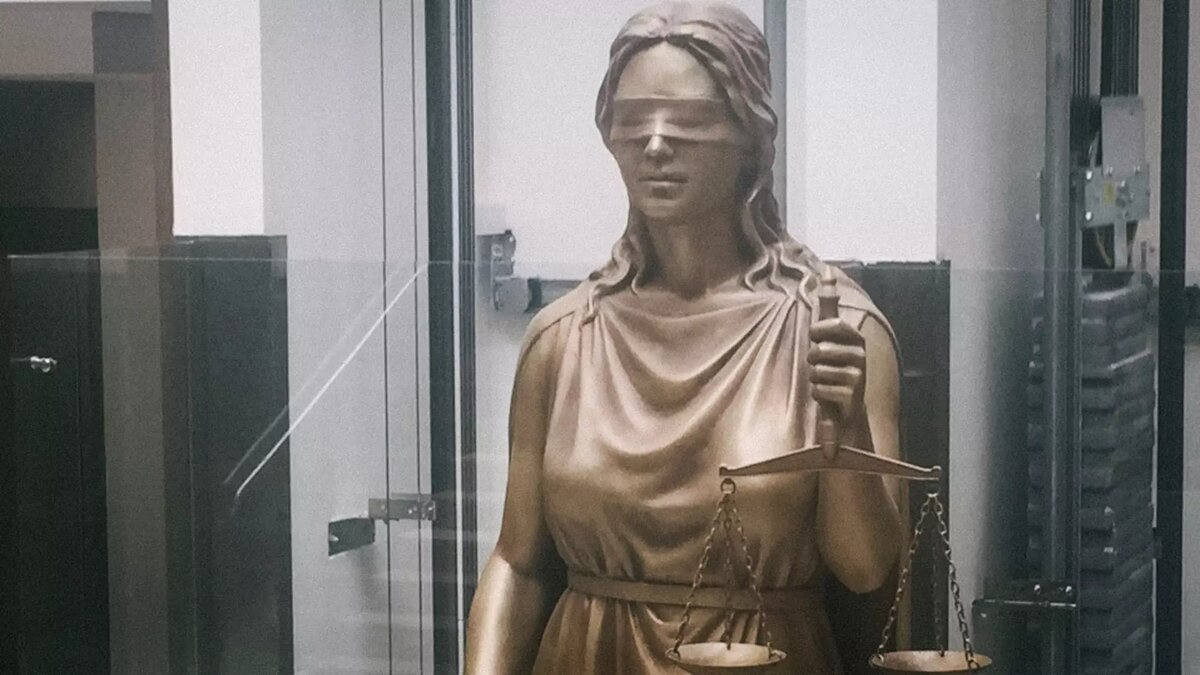     Приговор вынесли по уголовному делу в отношении экс-директора филиала ФКУ «СибУпрАвтоДор» и четырех бывших руководителей районных дорожно-ремонтных управлений, сообщили в пресс-службе региональной прокуратуры.