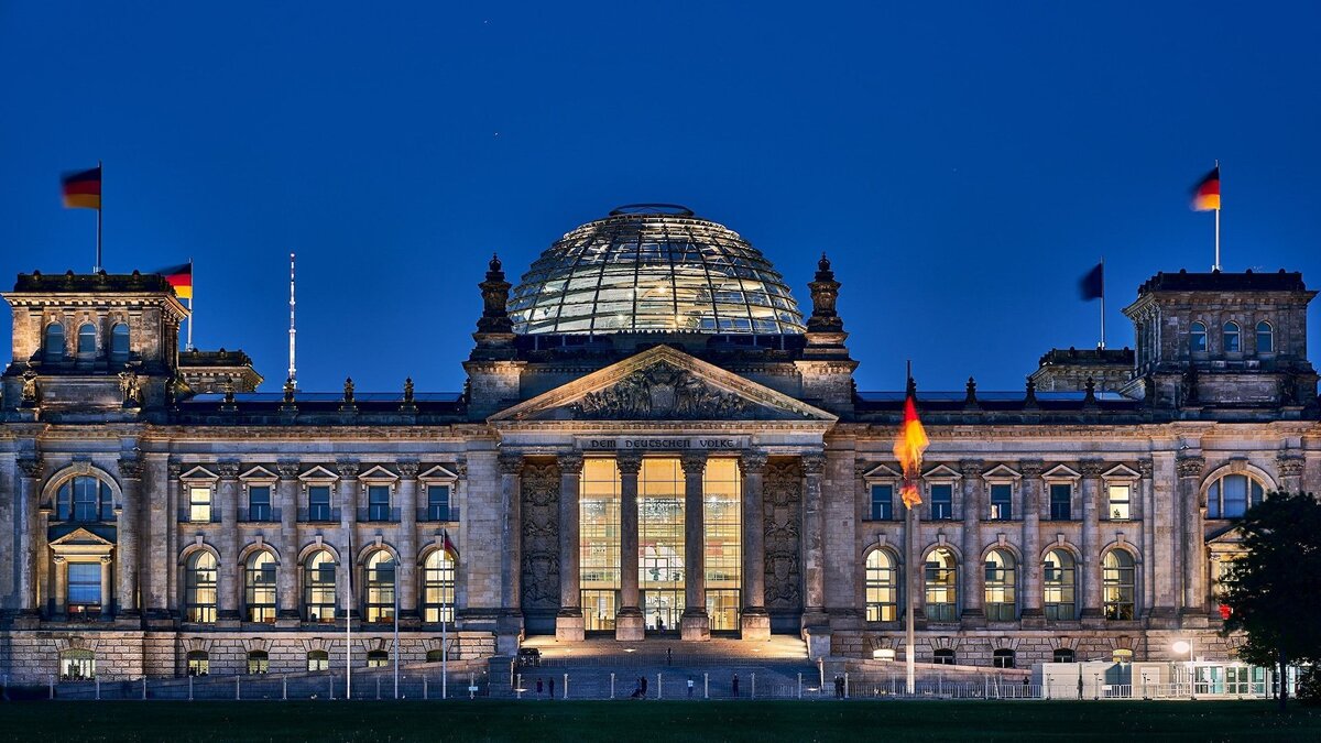   Рейхстаг, Берлин, Германия© Unsplash/Norbert Braun