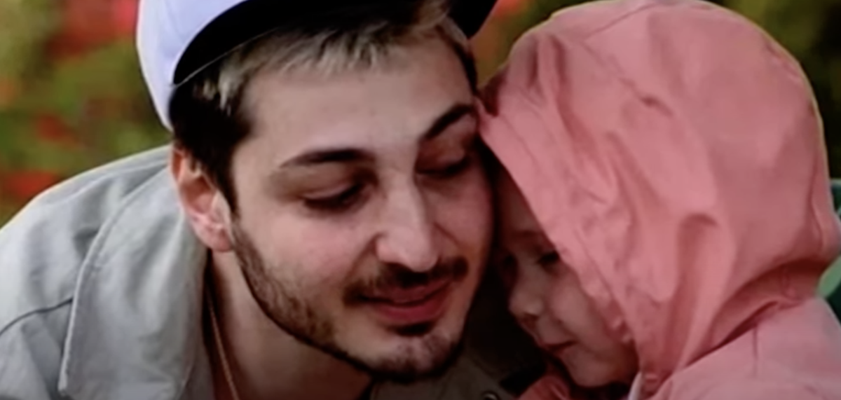 Девушка уходит от парня. Парень думает о девушке. Парень и девушка растаюца. Как жить после любви. Расставание с парнем.