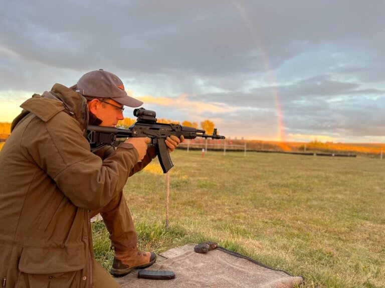 Брянский ворчун карачев. Коммунальное хозяйство карачев. Открытие памятника прокурорам в. Город макаров сквер. 23 февраля 2022 брянск.