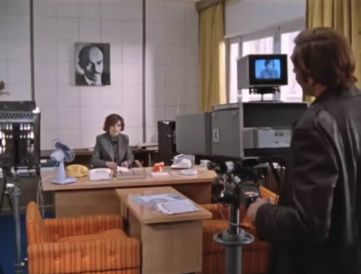 кадр из фильма "Москва слезам не верит", 1979 г.