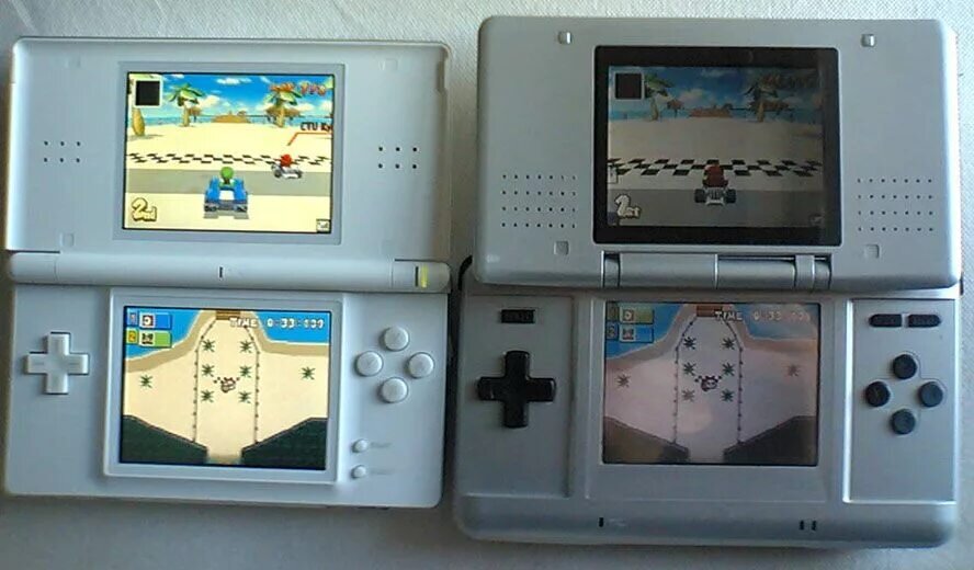 Nds камышин. Nintendo DS Lite vs DSI. Нинтендо DS Lite. Nintendo DS Lite (2006). Nintendo 3ds fat.