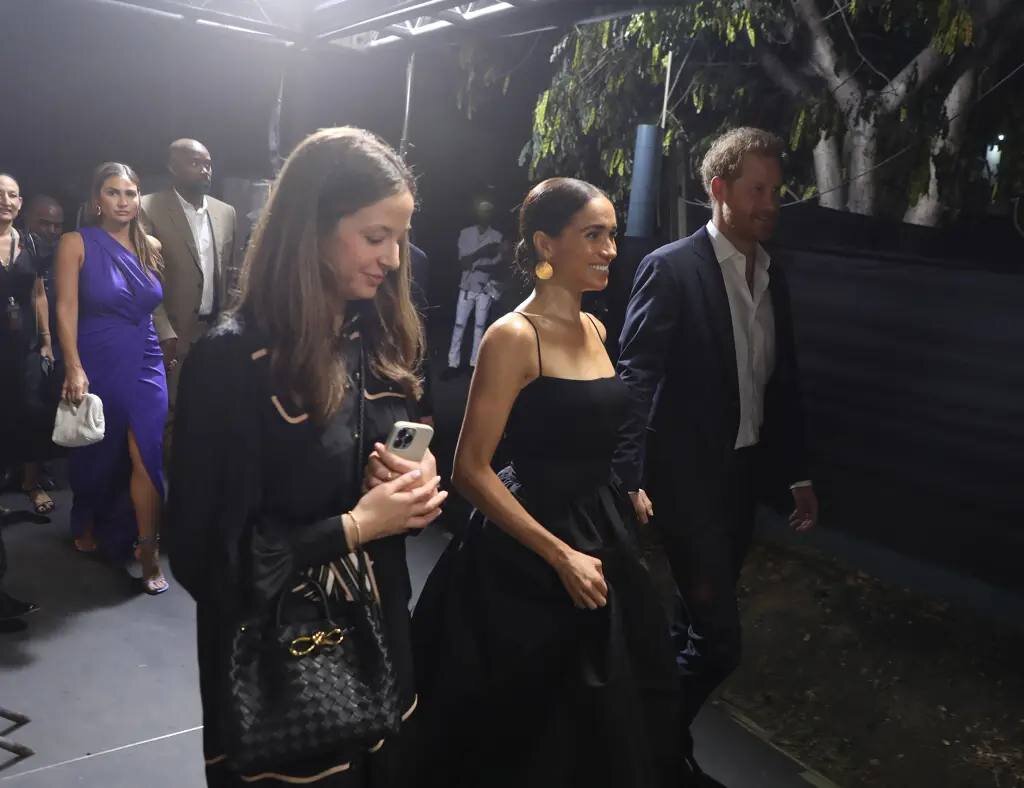 дочь меган маркл. меган маркл с детьми 2021. меган маркл с сыном 2021. гарри и меган маркл дочь лилибет. дочь меган маркл.