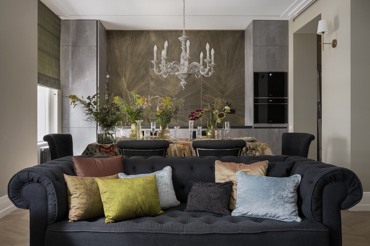 уютная квартира. стиль квартиры уютный. гостиная во французском стиле.