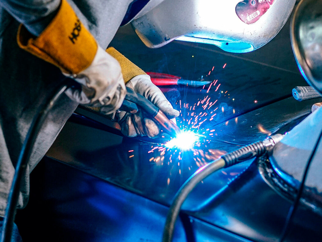 Полуавтоматическая сварка с использованием порошковой проволоки является самой популярной и наиболее распространенной