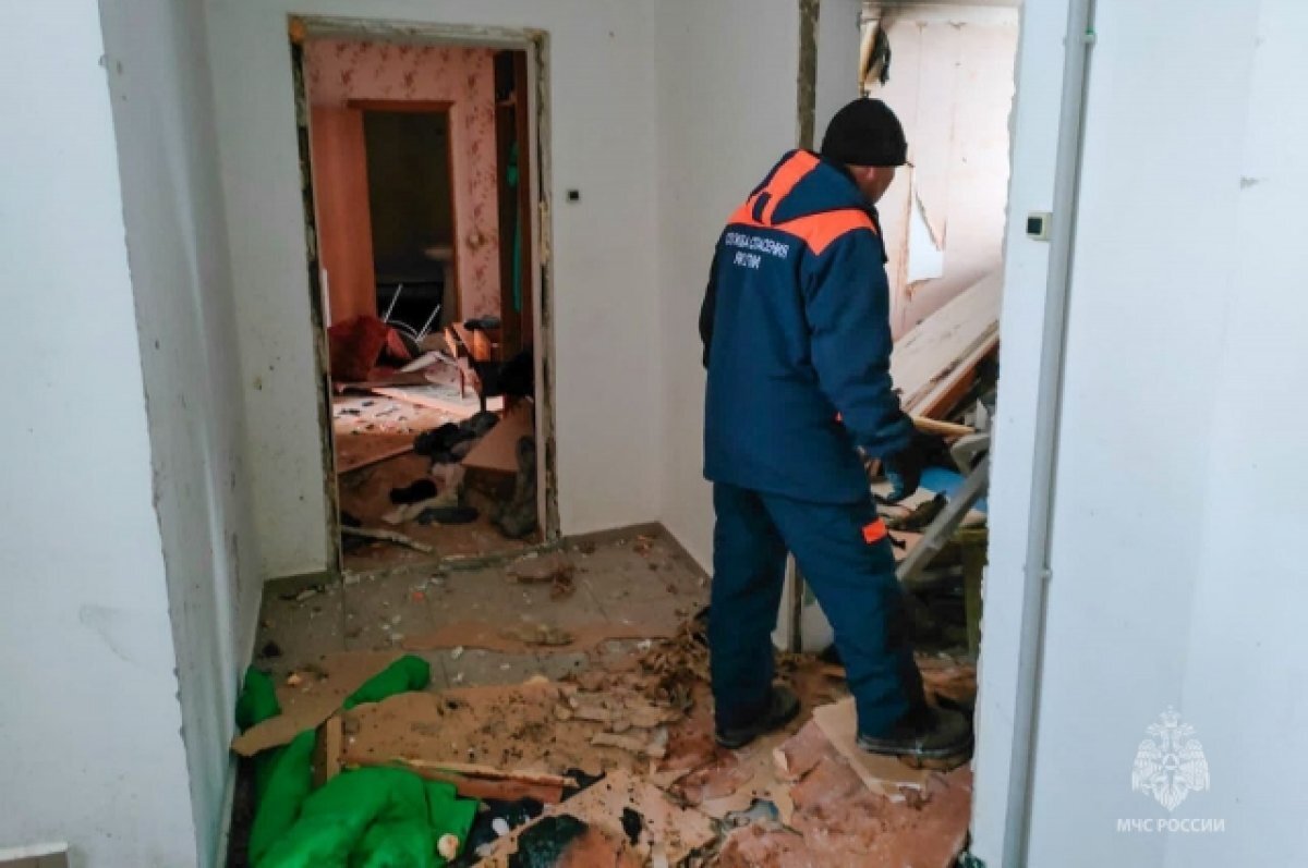    Опубликованы фото последствий взрыва газа в городе Томмот в Якутии