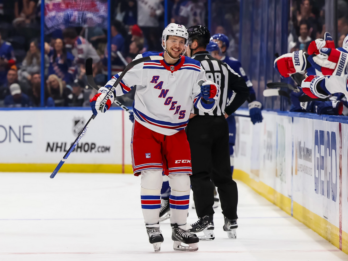    Хоккеист "Нью-Йорк Рейнджерс" Артемий Панарин© Фото : nhl.com/rangers