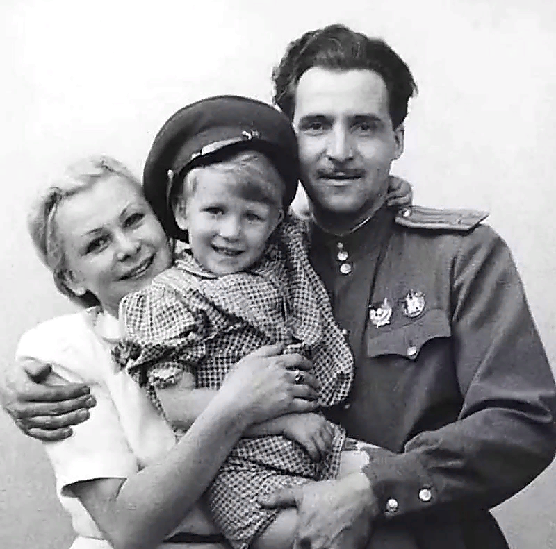 Жена константина симонова актриса серова фото Валентина Серова: почему она не смогла помириться с матерью - известной актрисой