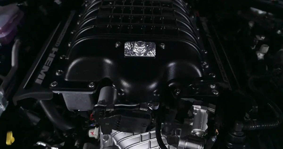 инфинити 330. астон мартин универсал. современный трактор. 330 лошадиных сил. лошадь не надо,лошадь бросьте.