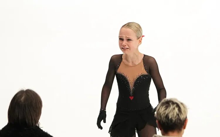 Иди отсюда пожалуйста. Аниме на случай важных переговоров. Иди отсюда пожалуйста. Вон отсюда мем. Скажите пожалуйста куда мне отсюда идти.