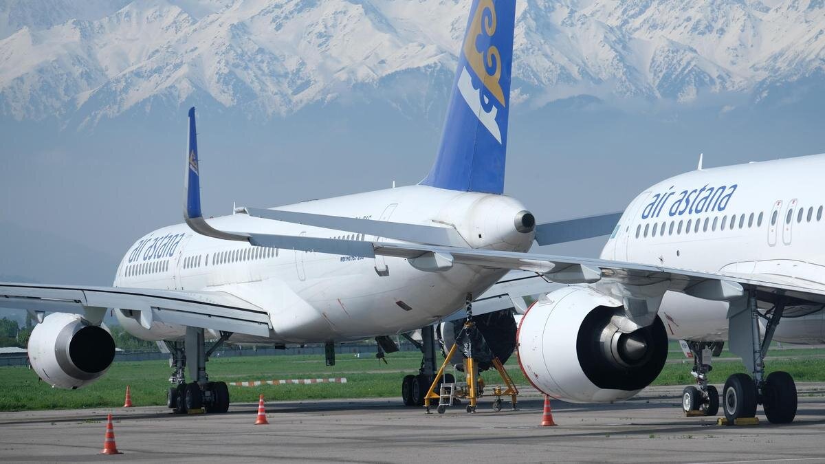 Air Astana самолеты. Самолет Астана.