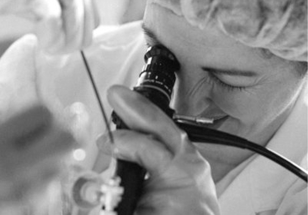 Некоторых уникальных операций на счету Лейлы Владимировны Адамян больше, чем во всех странах мира. / Власов Олег/Фотохроника ТАСС