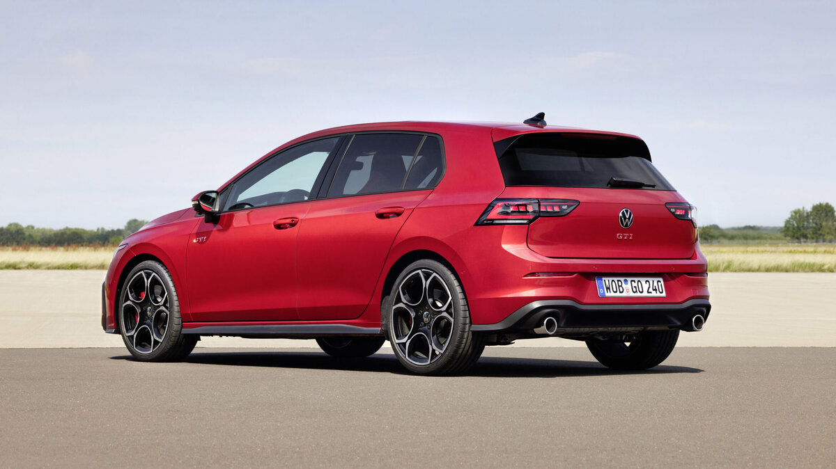    Новый Volkswagen Golf GTI. Фото Volkswagen