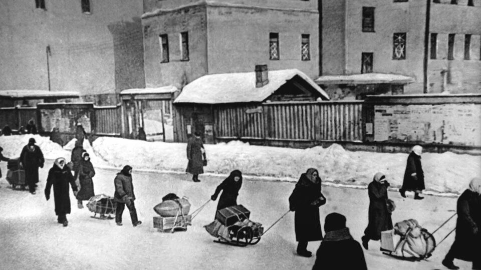 Самый новый год фильм 2020. Полицейский с рублёвки новогодний беспредел 2020. Электрокар mercedes-benz eqs. Новый самсунг 2022. Самый новый год 2020.