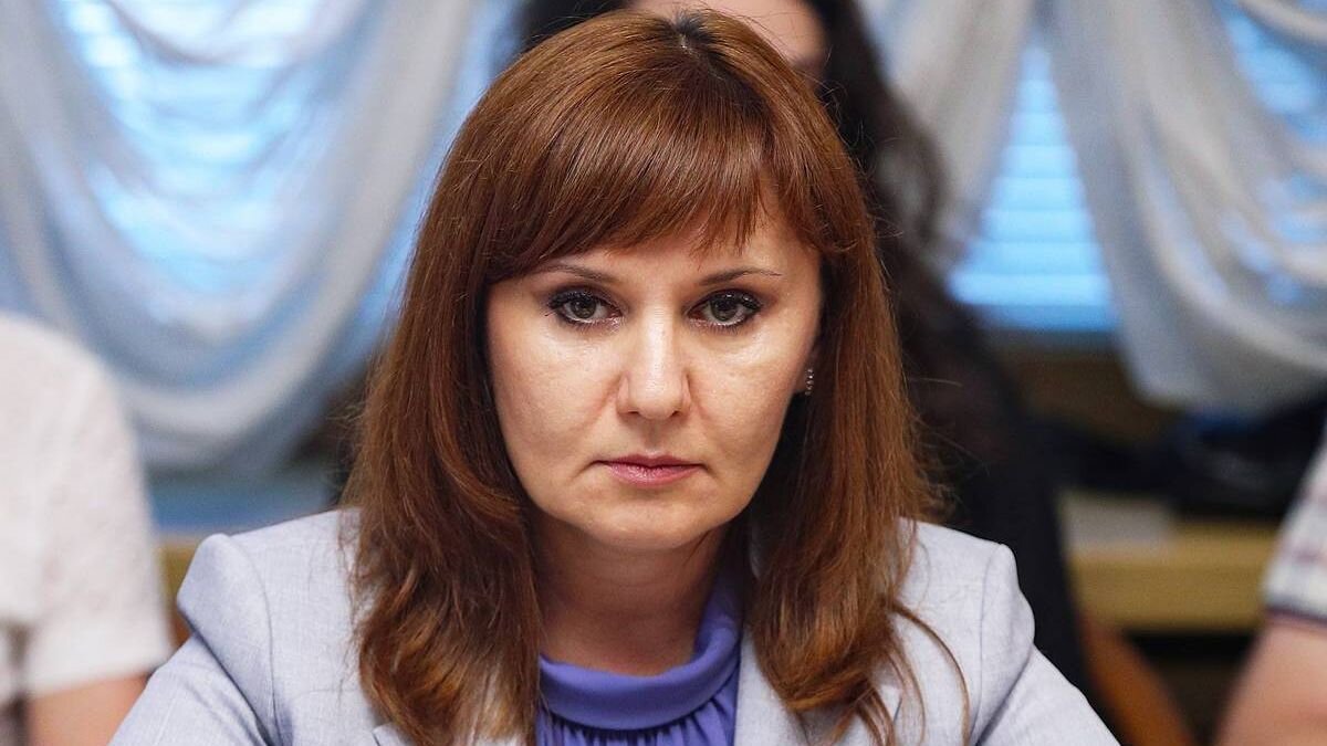 Непредоставление сведений о доходах. Период подачи справки о доходах госслужащего. Срок предоставления сведений о доходах. Коррупция чиновников. Воровство чиновников.