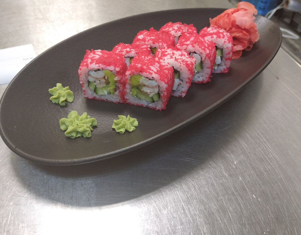 Ролл "Калифорния с креветкой"