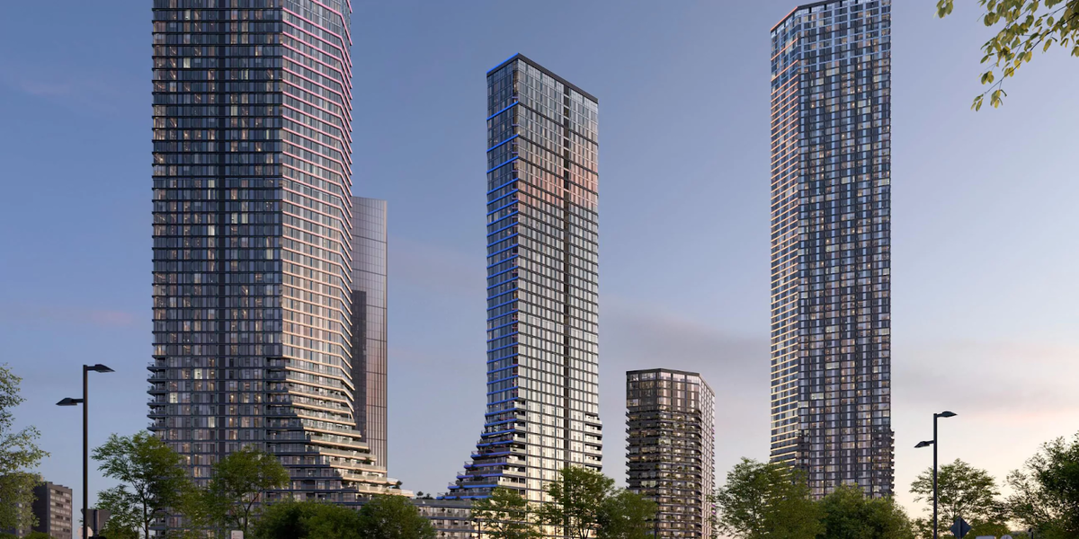 Эмпайр-стейт-билдинг и башни близнецы. 102 этаж эмпайр стейт билдинг. Небоскреб текст. Эмпайр стейт билдинг 11 сентября 2001. Муниципальное здание манхэттена в нью-йорке.