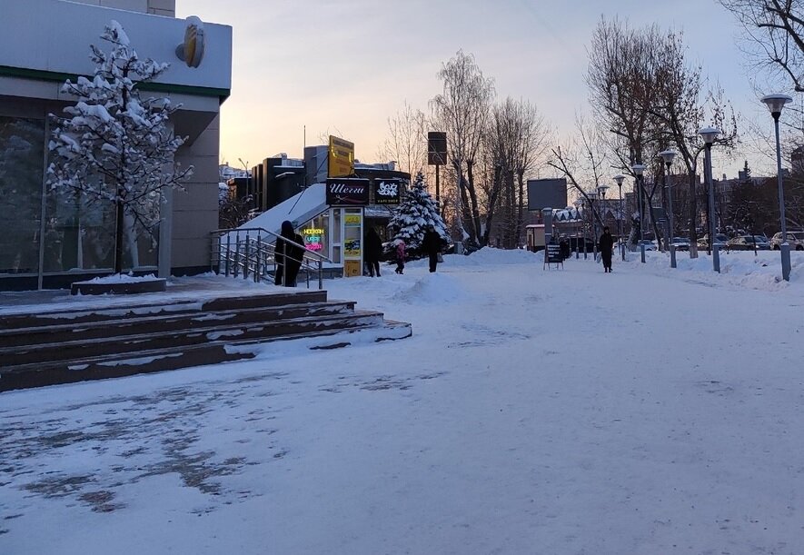 Ребенок упал на копчик. Лекарство о боли копчика. Ребенок упал на копчик. При сломанном копчике положение. При сломанном копчике положение.