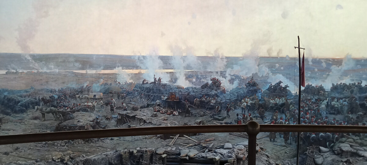 Старушка плачет. Только мама ждет своих детей. Сын грустит о матери. Прощай родной дом. Старушка ждет.