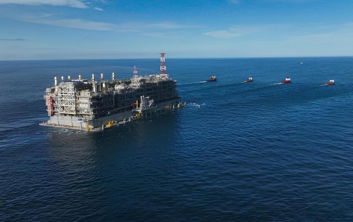 плавучий завод спг мурманск. завод сжиженного газа в мурманске. завод арктик спг 2 мурманск. завод сжиженного газа в мурманске. завод сжиженного газа в мурманске.