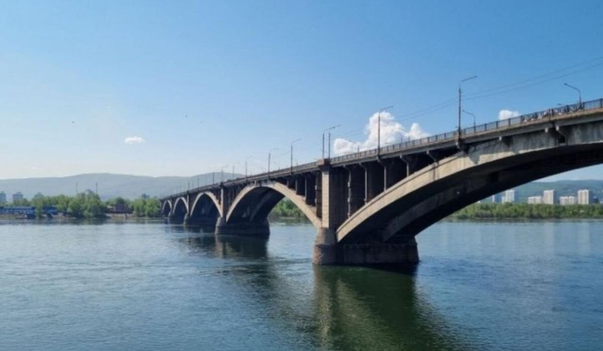     Мост в Красноясрке. Источник: krsk.aif.ru Автор фото: Виталия Краснов