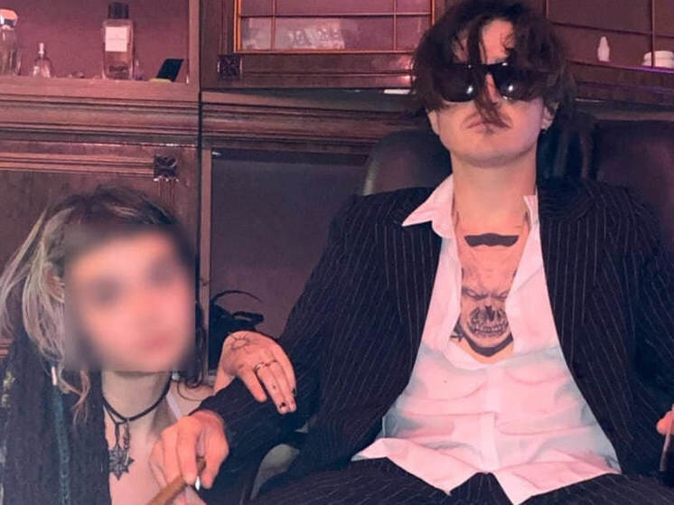 Омораши. Девочка описалась истории. Тоддлеркон омораси. Mabel omorashi. Омораси bedwetting.