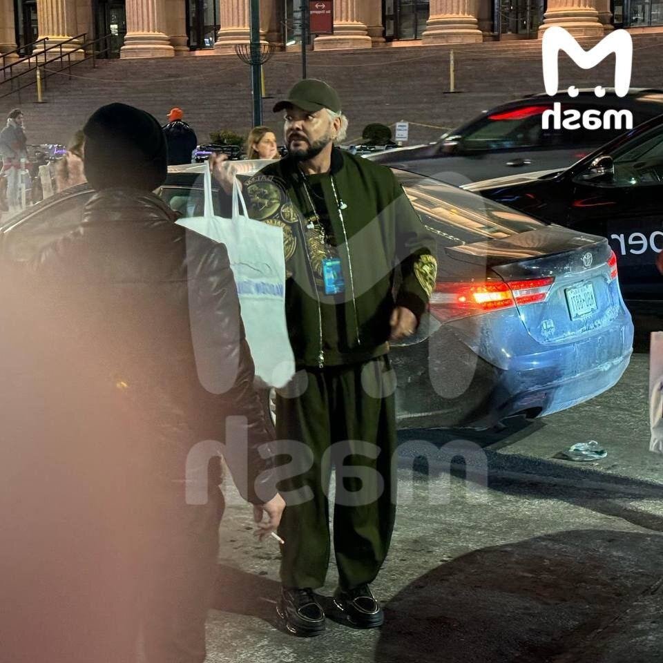 Американский флаг посол. Мид сша здание. Посольство россии в сша. Десятки российских дипломатов покинут сша из-за отказа в визах. Дипломаты россии покидают сша.