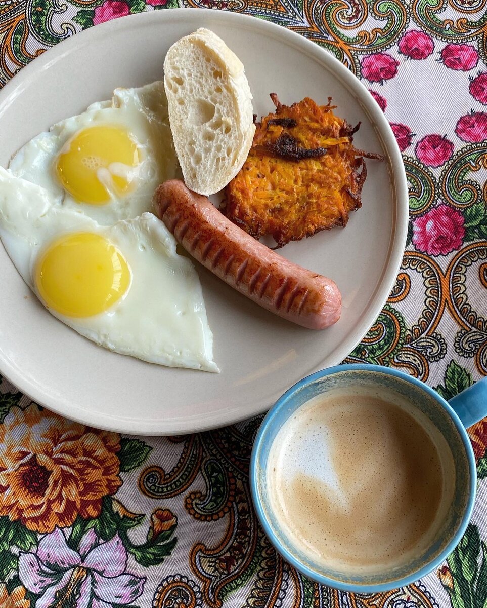 Таблица расходов на питание. Сколько времени человек проводит на работе. Сколько денег нужно для счастья. Сколько нужно зарабатывать чтобы нормально жить. Сколько надо откладывать чтобы накопить.