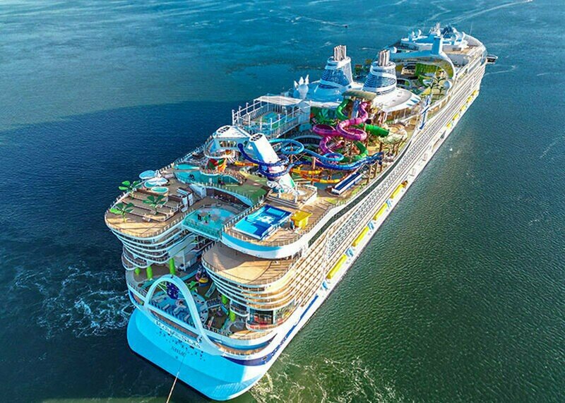 Построили в море. Круизный лайнер icon of the Seas. Лайнер икона морей. Система винтов лайнера icon of Seas. Icon of the Seas лайнер внутри