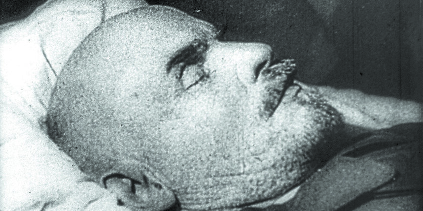    21 января 1924 года Владимир Ильич Ленин скончался при признаках паралича дыхательного центра.российский государственный архив кинофотодокументов