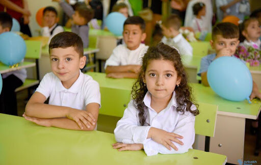 Около 17 тысяч насильственно перемещенных лиц из Нагорного Карабаха продолжают обучение в общеобразовательных учреждениях Армении.-2