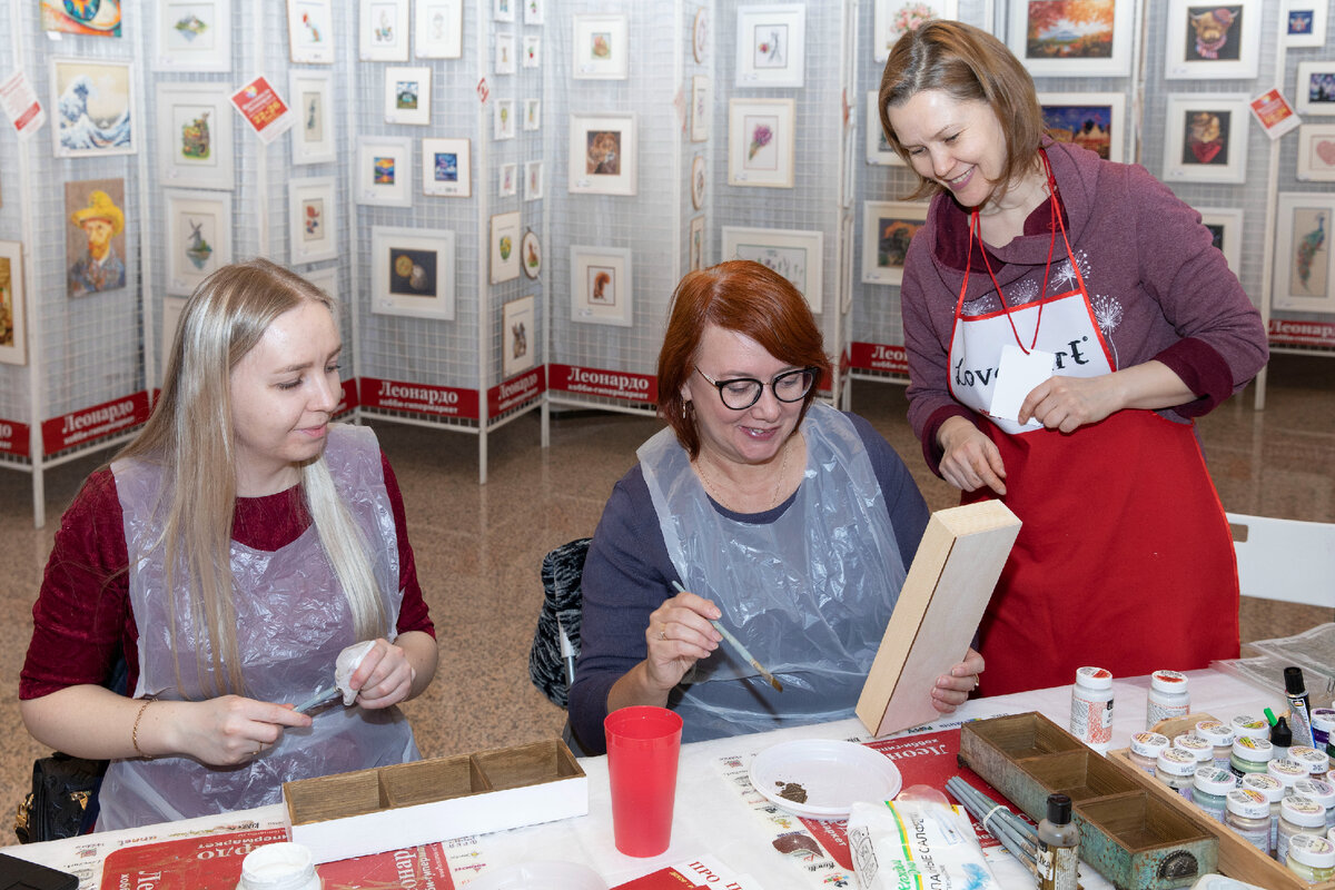 Как добавить человека в близкие друзья. Как добавить в близкие друзья в инстаграмме. Добавить в друзья. Пригласить друзей в сообщество. Как добавить человека в близкие друзья.