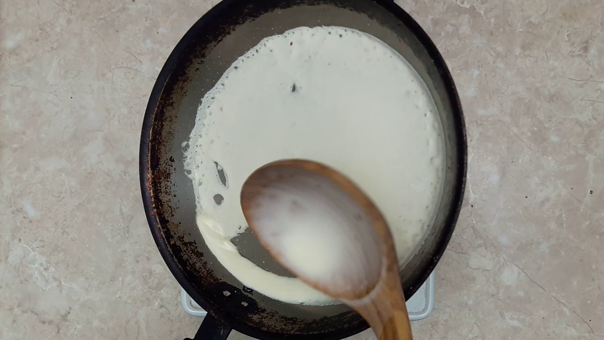 Соленая сметана. Майонезная укропная заливка для рыбы. Домашний сыр филадельфия. Соленая сметана. Луковая соль со сметаной.