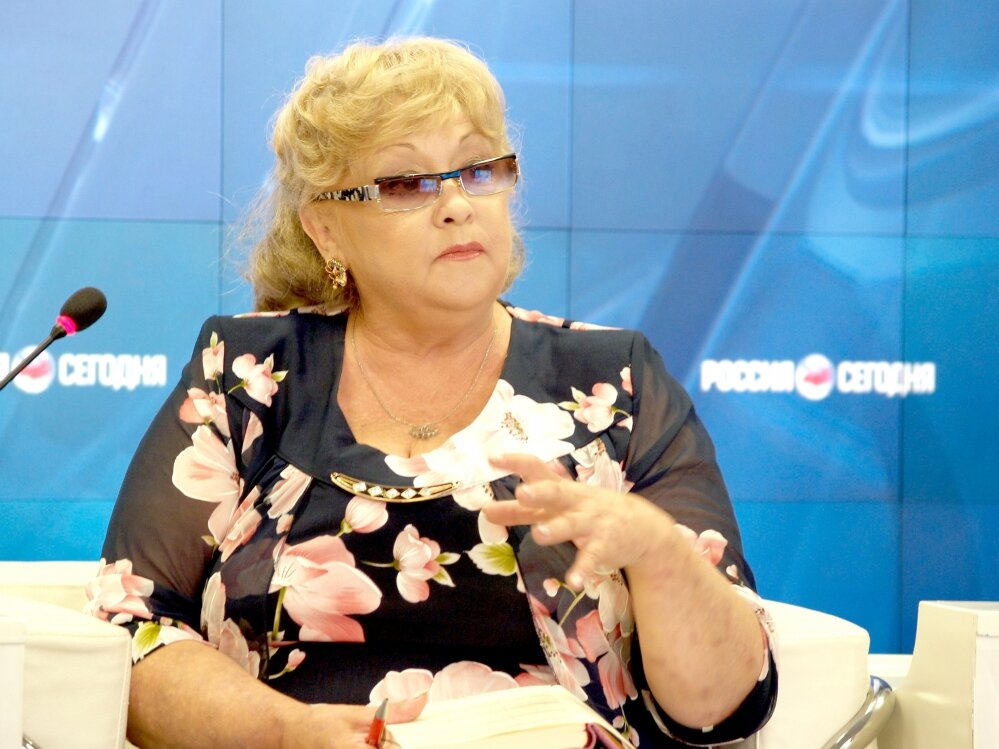 преодоление трудностей. богатый человек. успех в жизни человека. оптимизм в жизни человека. успех обложка.