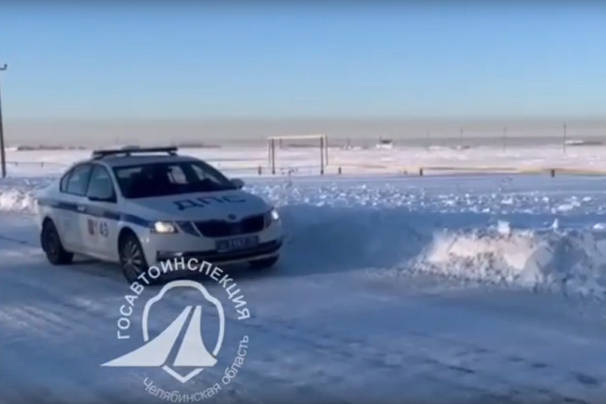    На трассе под Челябинском остановили автобус с пьяным водителем