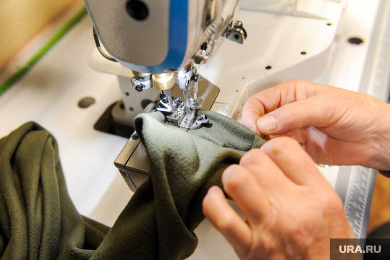 Пошив одежды тюмень. Швейная фабрика постельного белья. Финансовая модель проекта ателье по пошиву. Пошив одежды тюмень. Цех по пошиву одежды.